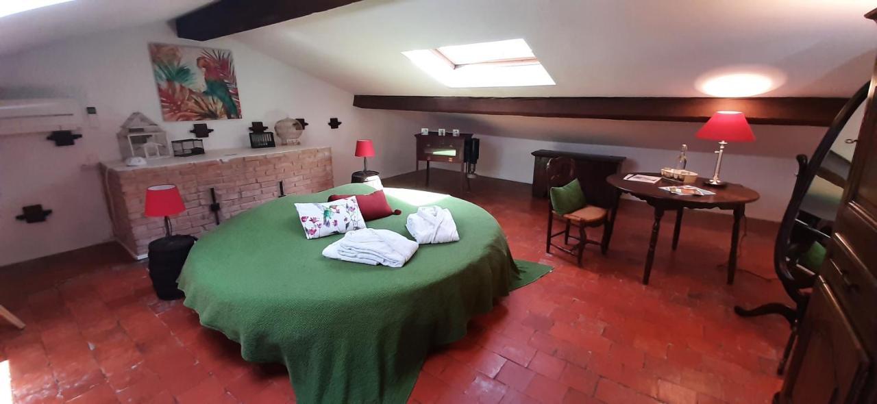 Bed And Breakfast La Grande Lauzade Le Luc Exteriér fotografie